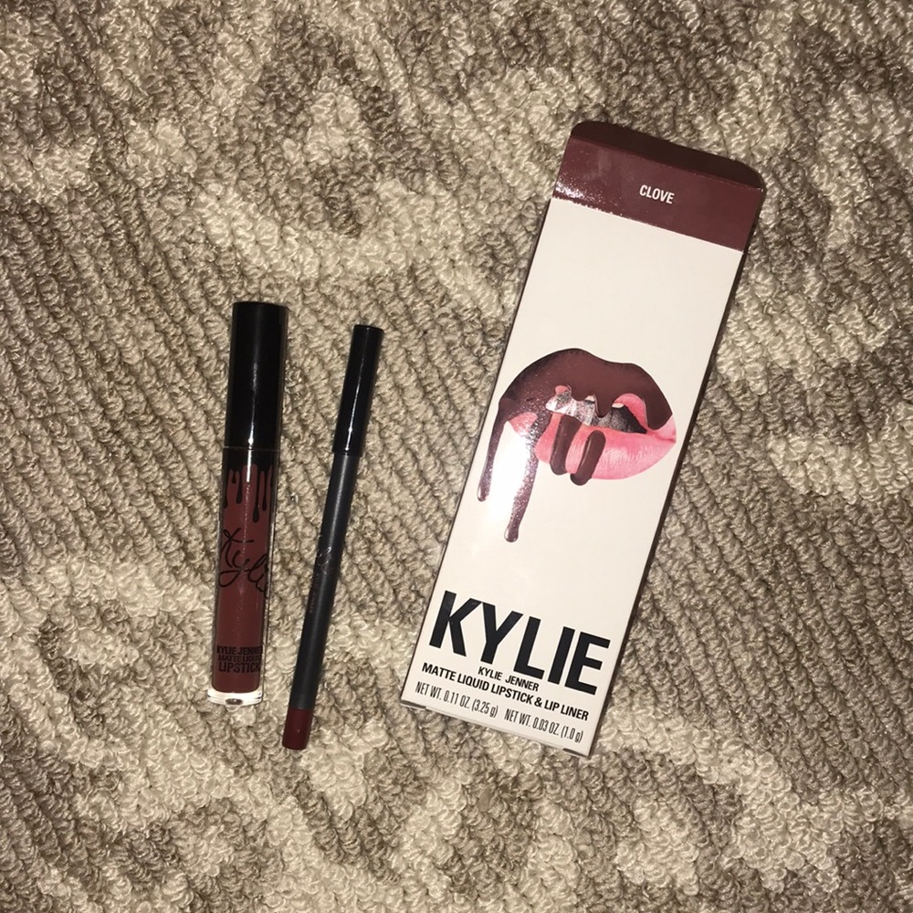 Kylie cosmetics lip kit in the shade clove